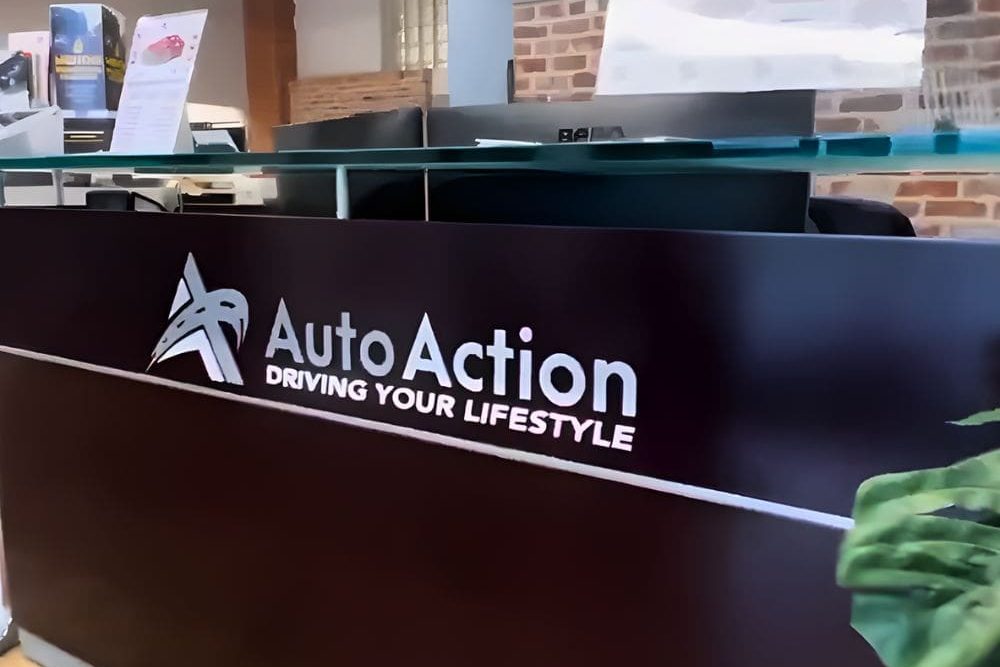 Auto Action Front Desk